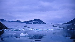 Tugtilik Glacier in 1967.jpg