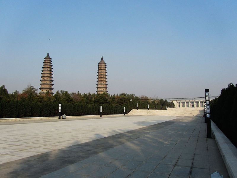 File:Twin Pagoda Revolutionary Martyr Cemetery in Taiyuan 2011-10.JPG