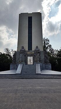 Fachada principal del Monumento a Álvaro Obregón