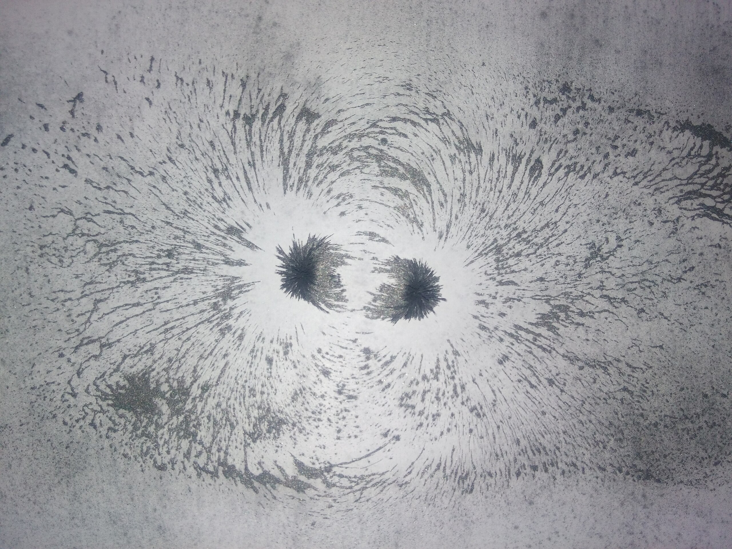 File:Visualisation magnetic field.jpg - Wikimedia Commons