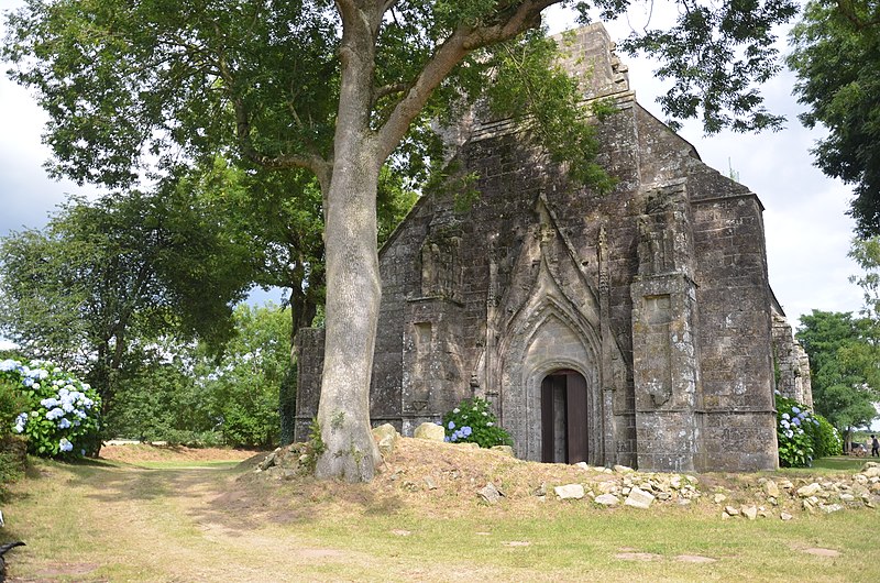 File:Vue 2013-08 -Chapelle Saint-Germain.JPG