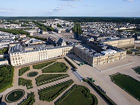 Palace of Versailles, Yvelines Vue aerienne du domaine de Versailles par ToucanWings - Creative Commons By Sa 3.0 - 081.jpg