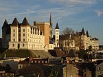 Le château de Pau et vue générale.