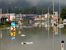 Das überflutete Gewerbegebiet West im Jahr 2005