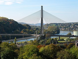 皮爾神父大橋