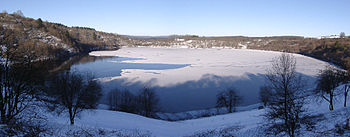 The Weinfelder Maar in winter with a view of the church in Weinfeld Weinfelder maar.jpg