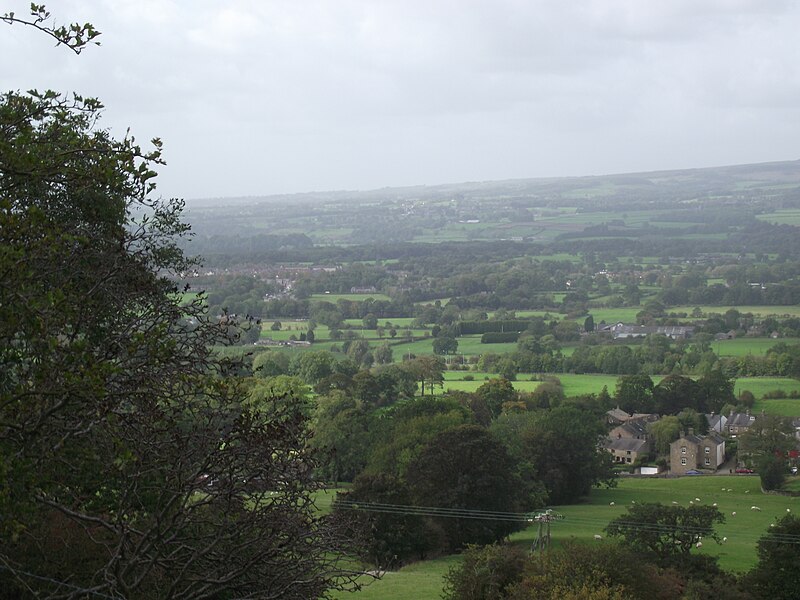 File:Wiswell and the Ribble Valley on a hazy day - geograph.org.uk - 2612321.jpg