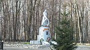 Братська могила радянських воїнів, пам’ятний знак полеглим воїнам-землякам, с. Березоточа, парк, меморіальний комплекс.JPG