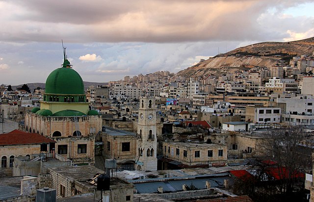 Image: مسجد النصر في مدينة نابلس في البلدة القديمة