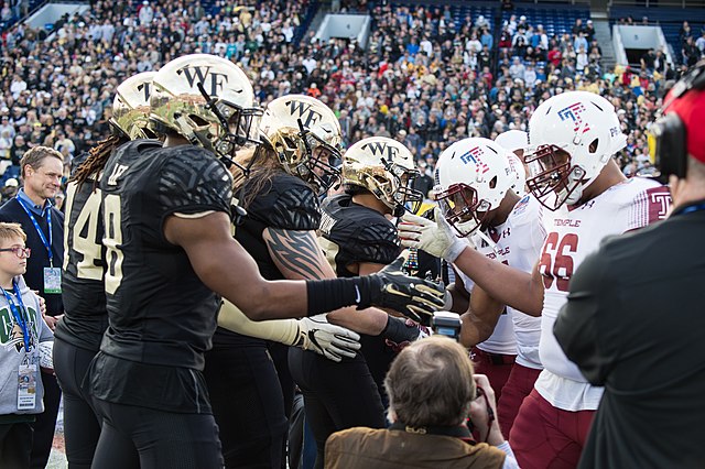 Demon Deacons players at the 2016 Military Bowl