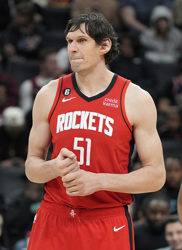 Marjanović with the Houston Rockets in 2023