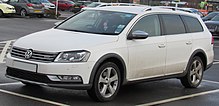 Volkswagen Alltrack B7 (Europe) 2013 Volkswagen Passat Alltrack TDi BMT 4MOTION 2.0 Front.jpg