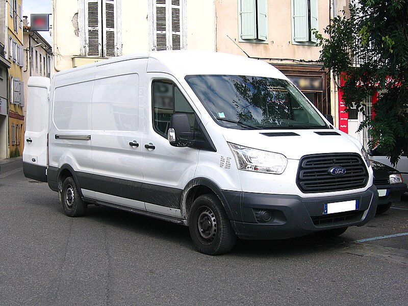 Der Ford Transit  800px-2014_Ford_Transit_%28fr%29