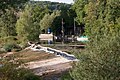 Deutsch: In Erwartung des mit Ammoniumnitrat kontaminierten Wassers wurde die Jagst in den Mühlkanal umgeleitet um den ökologisch wertvollen Flusslauf zu schützen (27. August 2015).