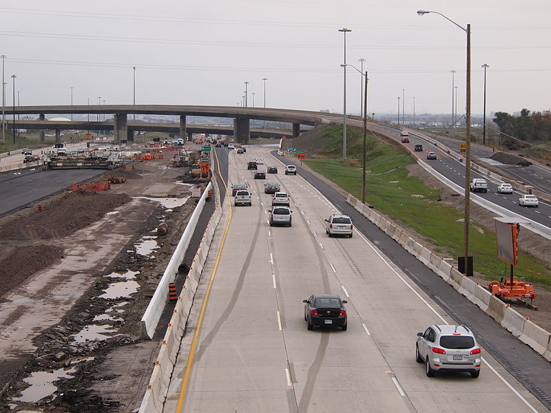 File:401 Hurontario-7.JPG