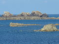 Das Felsenmeer rings um das Pointe du Château - Côte de granite rose(Côte de granite rose) - commune Plougrescant ,Departement Côtes-d'Armor , Region Bretagne - Spaziergang