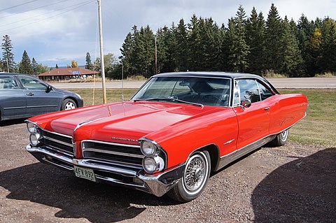 Pontiac bonneville. Понтиак Бонневиль 1965. Понтиак Bonneville. Понтиак Bonneville 1970. Кадиллак Бонневиль.