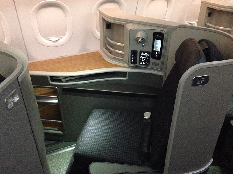 File:American A321T First Class (11424575675).jpg