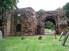 The ruins of the gatehouse of Kenilworth Abbey Ancient gate house kenilworth 9l07.JPG