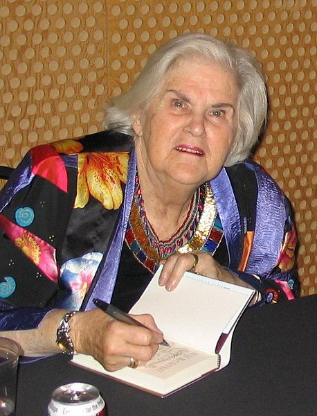 File:Anne McCaffrey 1.jpg