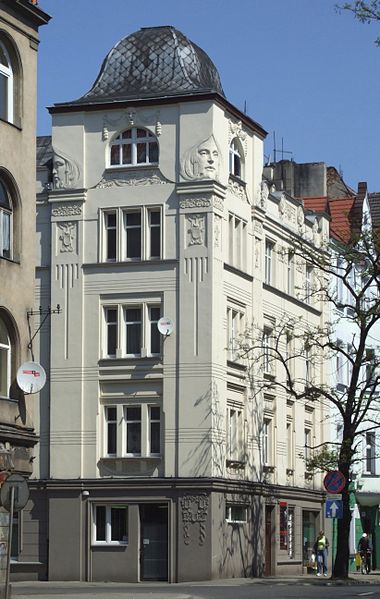 File:Art Nouveau building in Gleiwitz.jpg