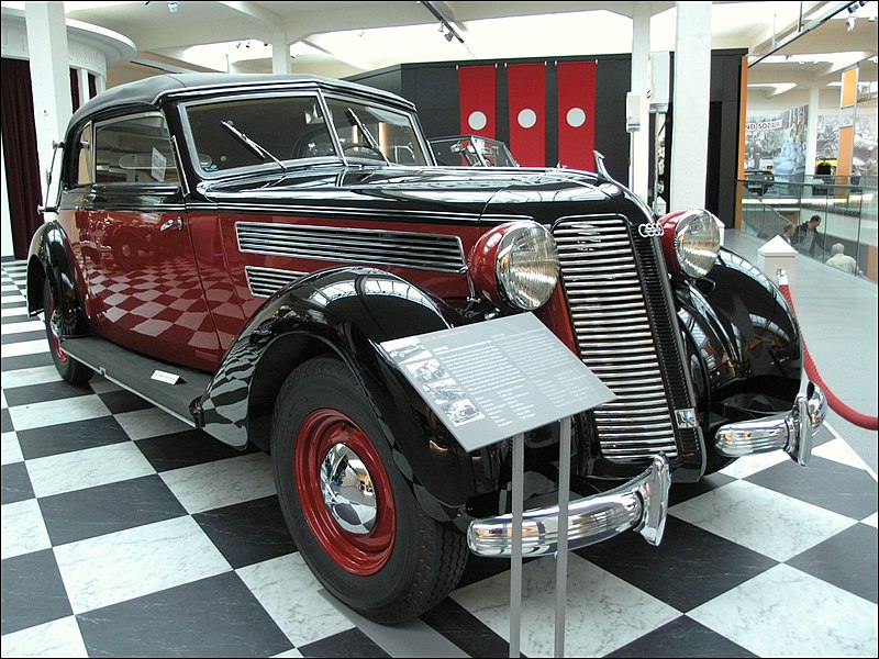 Das August-Horch-Museum 800px-Audi_920