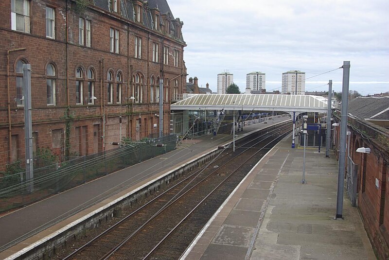 File:Ayr Station - geograph.org.uk - 2867554.jpg