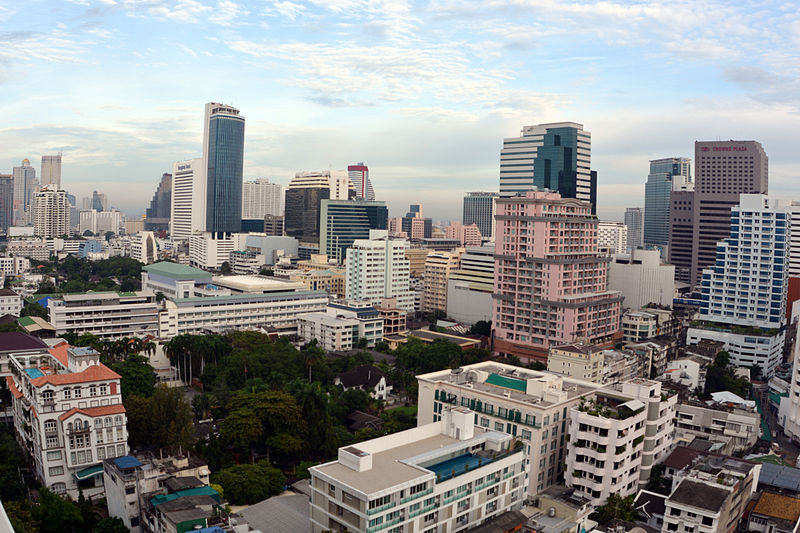 File:Bangrak district Bnagkok Thailand photo D Ramey Logan.jpg