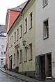 Wohnhaus mit Ladeneinbau, in geschlossener Bebauung