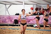 Deutsch: Beachhandball bei den Olympischen Jugendspielen 2018; Tag 6, 12. Oktober 2018; Mädchen, Platzierungsspiel um Rang 9 und 10 – Türkei-Hongkong 2:0 English: Beach handball at the 2018 Summer Youth Olympics at 12 October 2018 – Girls Women's Placement Match 9-10 – Türkei-Hong Kong 2:0