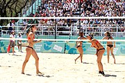 Deutsch: Beachvolleyball bei den Olympischen Jugendspielen 2018; Tag 9, 15. Oktober 2018; Mädchen, Viertelfinale: USA-Spanien 2–1 (21–19/17–21/15–9) English: Beach volleyball at the 2018 Summer Youth Olympics at 15 October 2018 – Girls Quarterfinals: USA-Spain 2–1 (21–19/17–21/15–9)