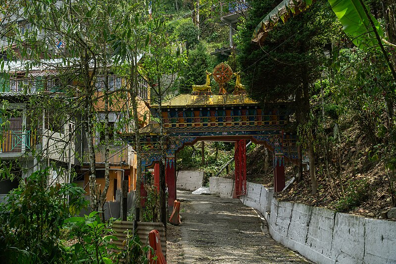 File:Bhutia Busty Monastery - Darjeeling - 19 -Gate.jpg