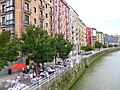 Bilbao - Ribera del Nervión, barrio de Bilbao La Vieja.jpg