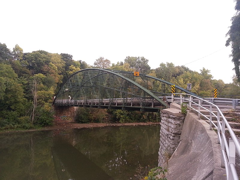 File:Blackfriars Bridge 2012-09-20 18-38-40.jpg