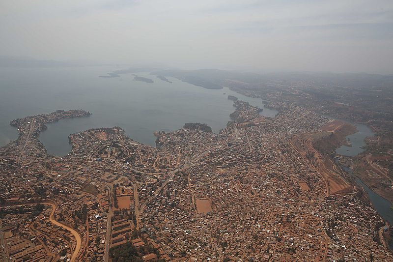 File:Bukavu & lake Kivu - South Kivu (20441491213).jpg