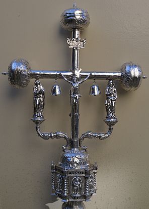 CAST PROCESSIONAL CROSS - FINISTERE.jpg