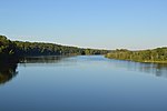 Caesar Creek Lake dari spillway.jpg