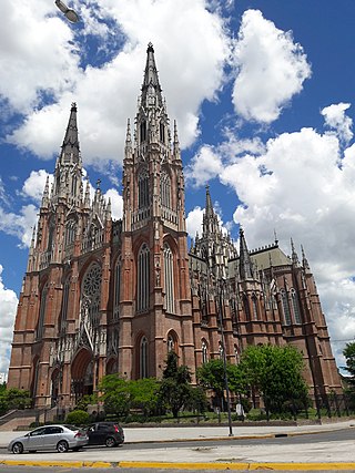 Catedral de la Inmaculada Concepción (La Plata).jpg