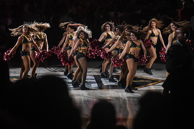 File:Cavaliers Girls (37621678646).jpg