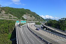 Cheung Tsing Highway 2017.jpg