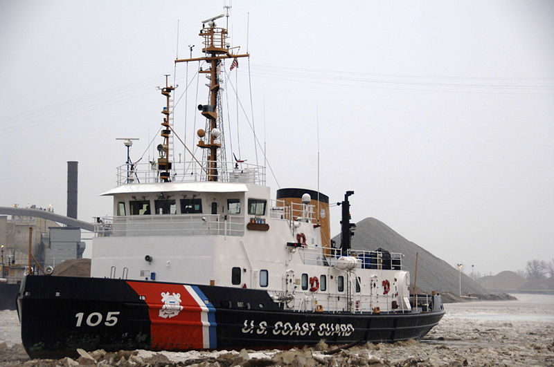 File:Coast Guard Cutter Neah Bay breaks ice DVIDS1090078.jpg