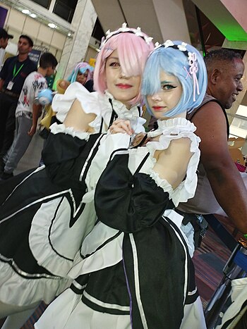 Cosplay de Rem y Ram, personajes de Re;Zero