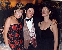 Синтия Гири, Роб Морроу и Джанин Тёрнер в 1993 году на премии «Эмми».