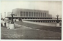 File:Dalian_Railway_Station_01.jpg