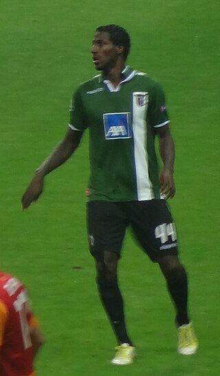 <span class="mw-page-title-main">Douglão</span> Brazilian footballer (born 1986)