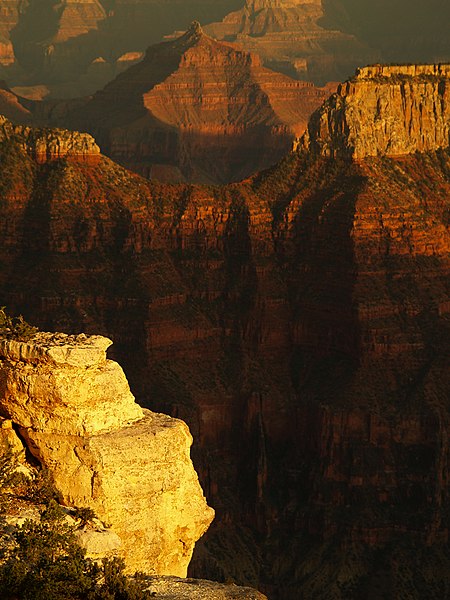 File:El Gran Cañón desde Grand Canyon lodge. 33.jpg