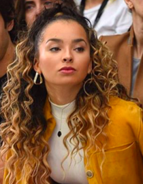 Ella Eyre alla London Fashion Week 2016