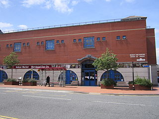 <span class="mw-page-title-main">Tŷ Pawb</span> Art centre and gallery in Wrexham, Wales