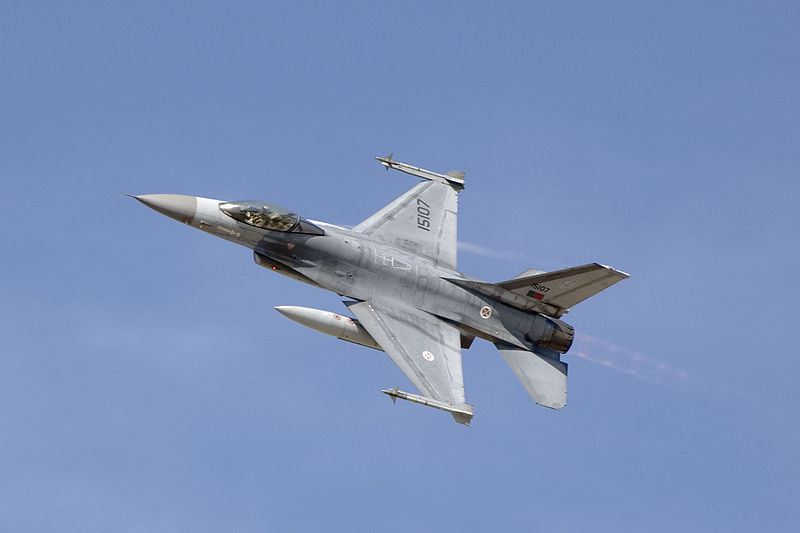 File:F-16 - FAP 15107 (3941952625).jpg