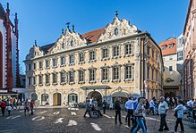 File:Falkenhaus_in_Wurzburg_01.jpg